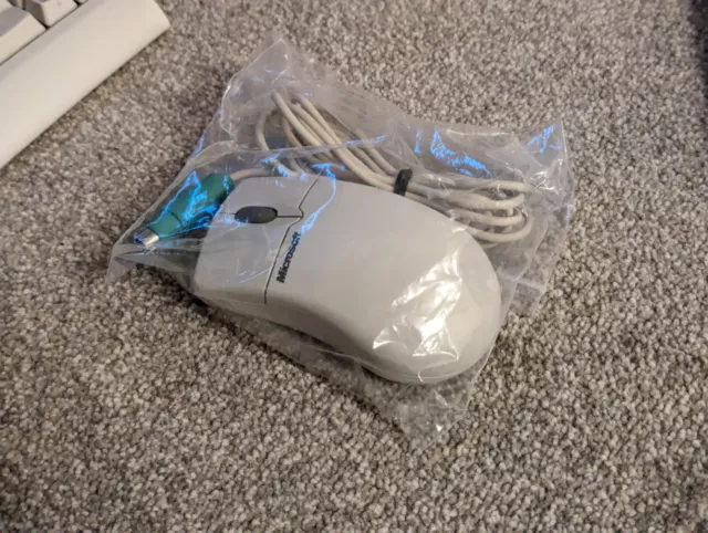 Genuine Microsoft Ergonomic Mouse PS2 Port Mint