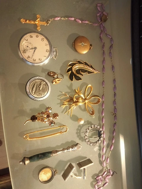 Lot De Broches Anciennes Et Bagues Vintage - Métal Doré - Occasion