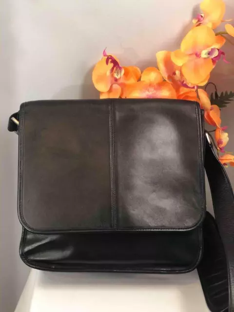 LEVENGER Mens Black Fine Leather Tools Messenger Bag