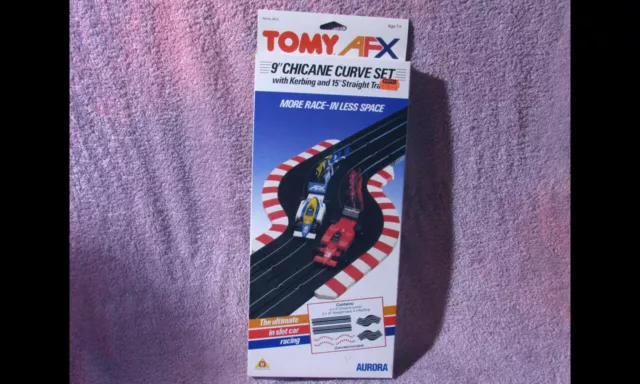 Tomy Aurora AFX Track 9" Chicane Curve Set with Kerbing and 15" Straights Boxed