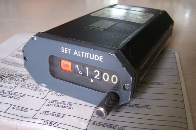 Altitude Alerter , Intercontinental Dynamics P/N 23989-011 With Tag , Serv