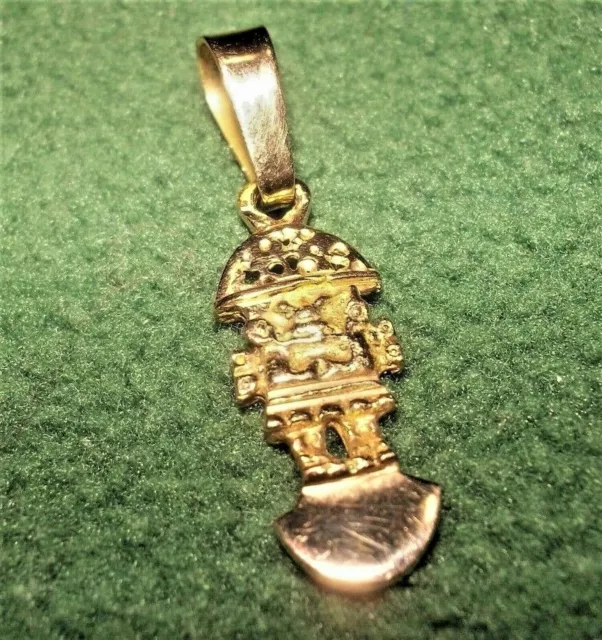 Peruvian Tumi pendant made in 18 k solid gold