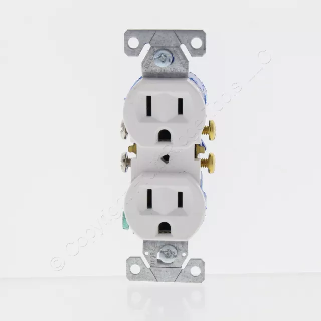 Eaton White Residential Straight Blade Duplex Outlet Receptacle 5-15R 15A 270W