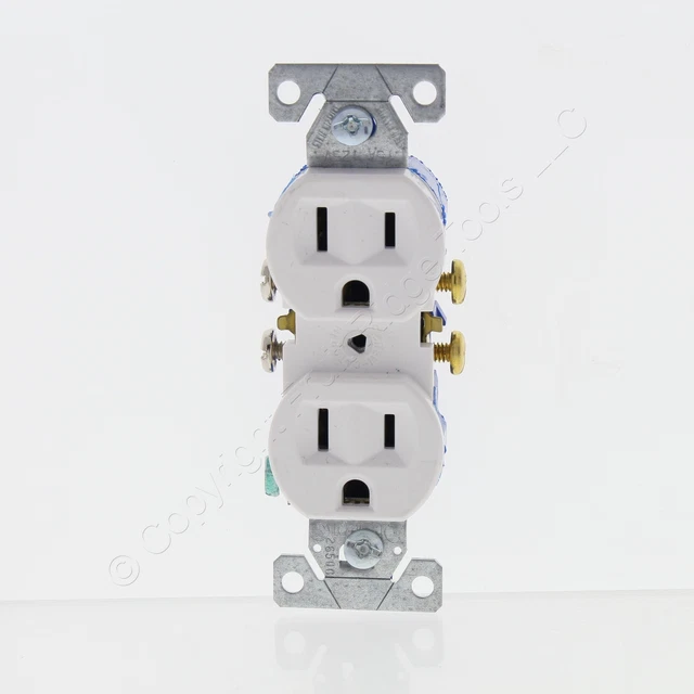 Eaton White Residential Straight Blade Duplex Outlet Receptacle 5-15R 15A 270W