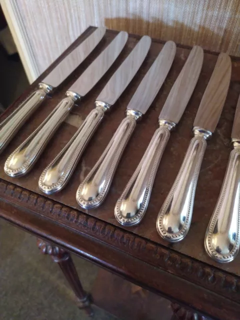 Série 7 Couteaux de Table Orfèvrerie Ercuis Modèle Perles Métal Argenté