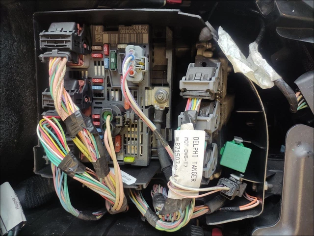 BOITE A FUSIBLES Peugeot 308 I Phase 1 5P 6570 A0 EUR 50,00 - PicClick FR