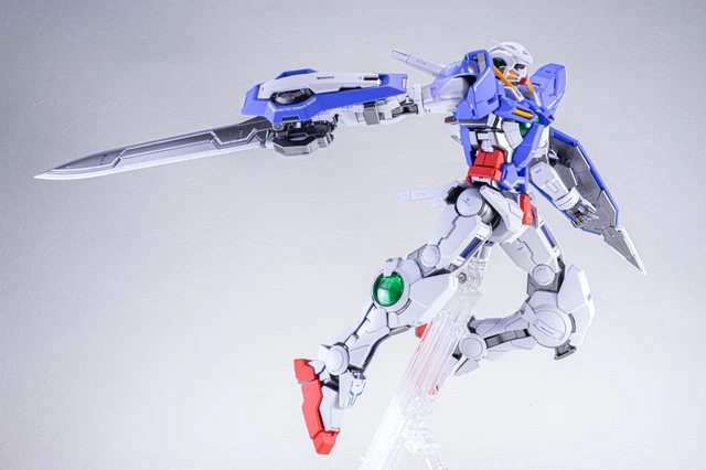 Gundam Exia MG 1/100 Bandai - Fini, Construit Et Peint Au Japon