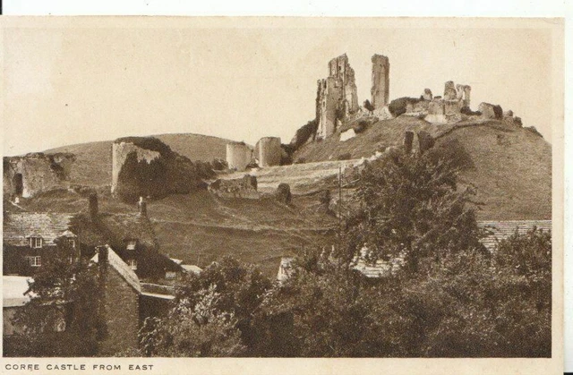 Dorset Postcard - Corfe Castle from East - Ref 7004A