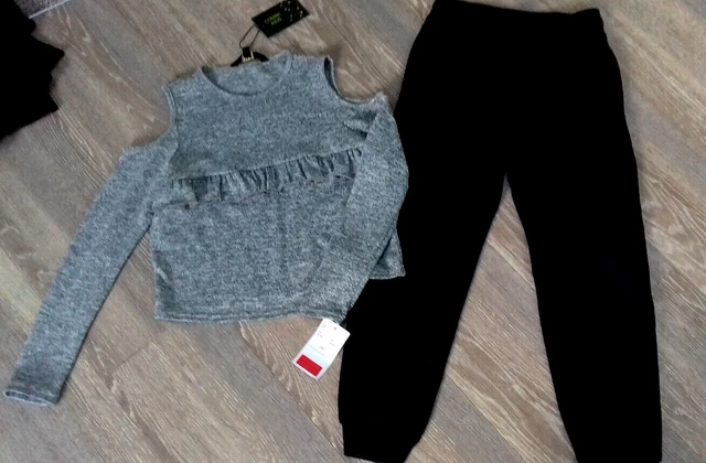 Girl's Tops / Joggers Bundle (Age 8 /10 years) H&M + Designer Cosmic Kids 2