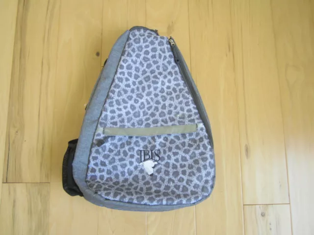 NWT & IBIS LOGO Glove It GRAY SNOW LEOPARD Ladies Tennis RACQUET BAG Backpack