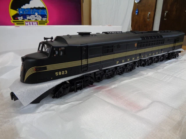 MTH Premier 20-2200-1 Pennsylvania Centipede AA Diesel Set w/Proto-Sound