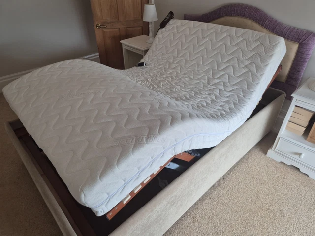 WILLOWBROOK ‘ELITE’ LUXURY Electric Small Double Bed (4ft) with built ...