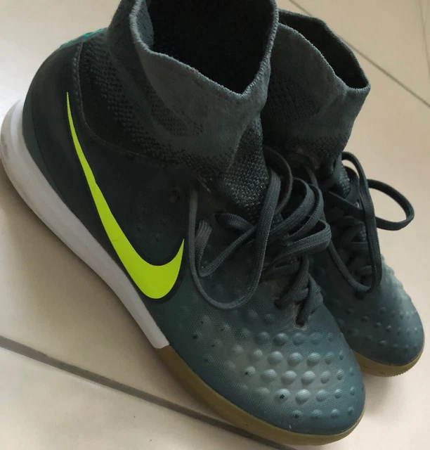Astro boots size 4 deals