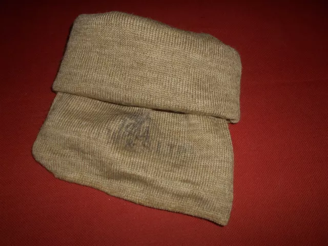 BRITISH ARMY : 1944  WWII - COMMANDO WOOL CAP or SCARF COMFORTER.,