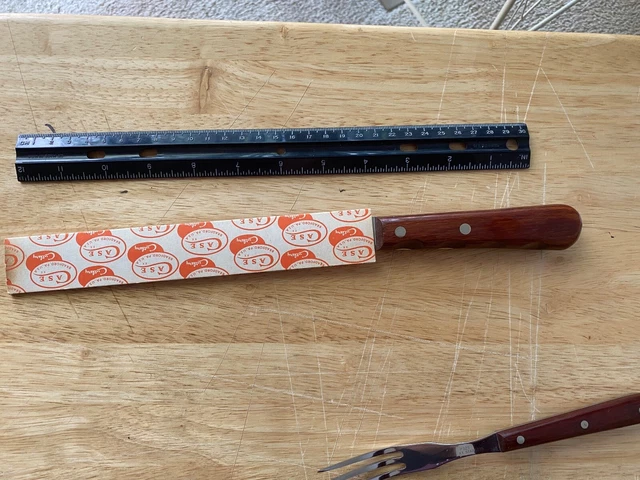 Case XX P 251-8” SE - SS - Serrated Carving/Slicing Kitchen Knife w/Blade Cover