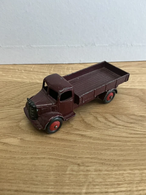 Dinky Toys GB n° 412 Austin wagon truck camion