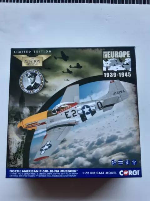 Corgi Aviation Archive North American P51-D 10 NA Mustang AA27707 1:72 Scale