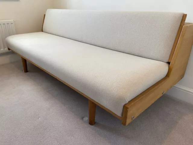 Hans J. Wegner GE6 Daybed Sofa 