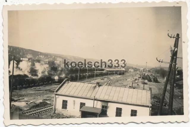 Foto Kesselwagen mit Treibstoff auf dem Bahnhof in Przemysl Polen 1939