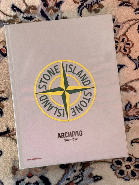 小物 STONE  ARCHIVIO '982-'012 White Hardcover Book ARCHIVIO '982–'012 | Stone Island US