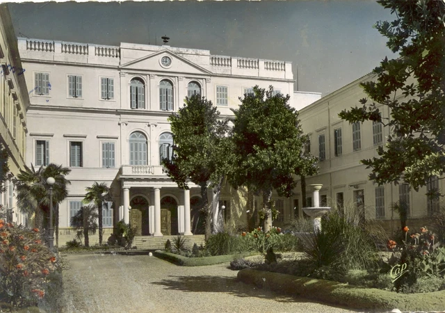*35274 cpsm 83 Draguignan - la Préfecture