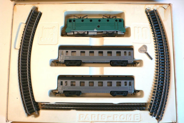 TRAINS JOUEF HO EN COFFRET BB 9004 MÉCANIQUE avec sa clé origine 1950