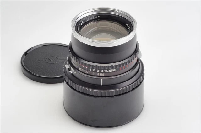 Objectif Hasselblad Carl Zeiss 135mm/f:5.6 avec soufflet pour Mac