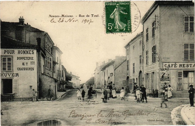 CPA AK NEUVES-MAISONS - Rue de TOUL (484313)