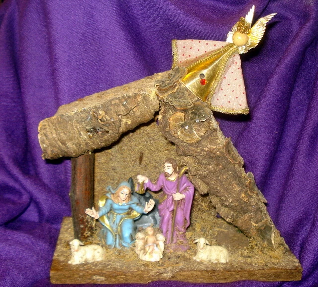 Antike Weihnachskrippe Mit Massefiguren Sehr Alt