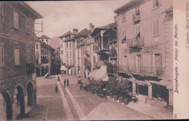 Cartolina Di Domodossola Piazza Del Mercato  ** Molto Bella **  C4-200