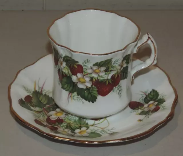 Hammersley Strawberry Ripe Small Scallops Pattern Cup And Saucer