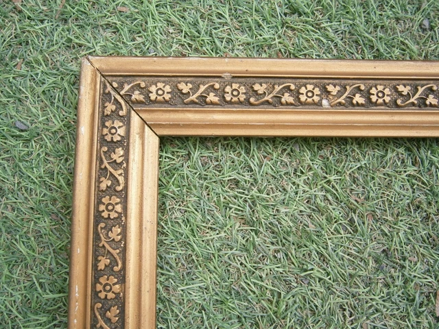 Ancien  Cadre En Bois Et Stuc Dore Feuillure 50 X 40 Frame French Antique .