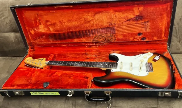 In Store – 1974 Fender Stratocaster Original Sunburst USA Rosewood Fingerboard