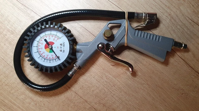 Gonfleur De Pneus 12V Dc, Compresseur D'Air Portable Avec Manomètre Mécanique, Pompe À Pneu Pour