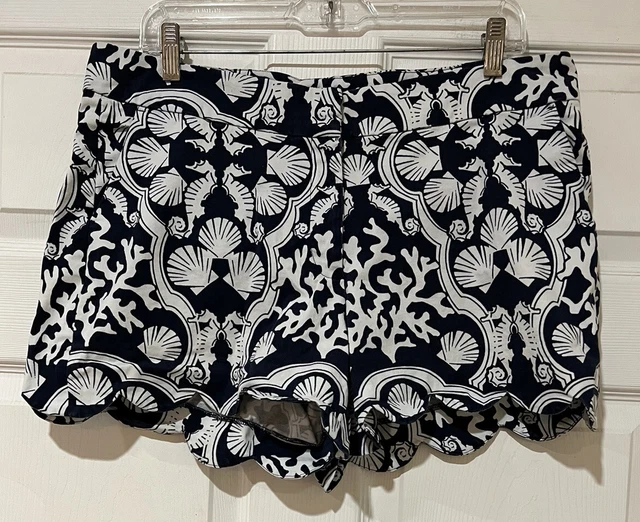Crown & Ivy Scalloped Shorts Size 14 Sea Shells And Sea Horse Print