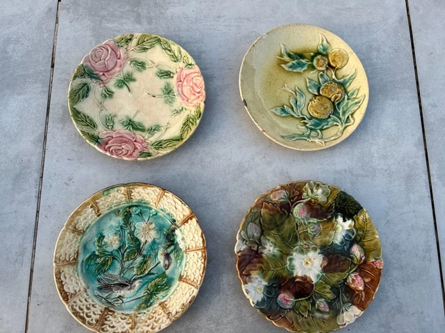 Lot de 4 assiettes vintage en barbotine