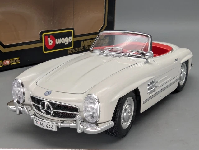 Voiture Miniature Burago Mercedes 800 SL 1954 échelle 1/18 Gris Métallisé - Occasion En Bon état