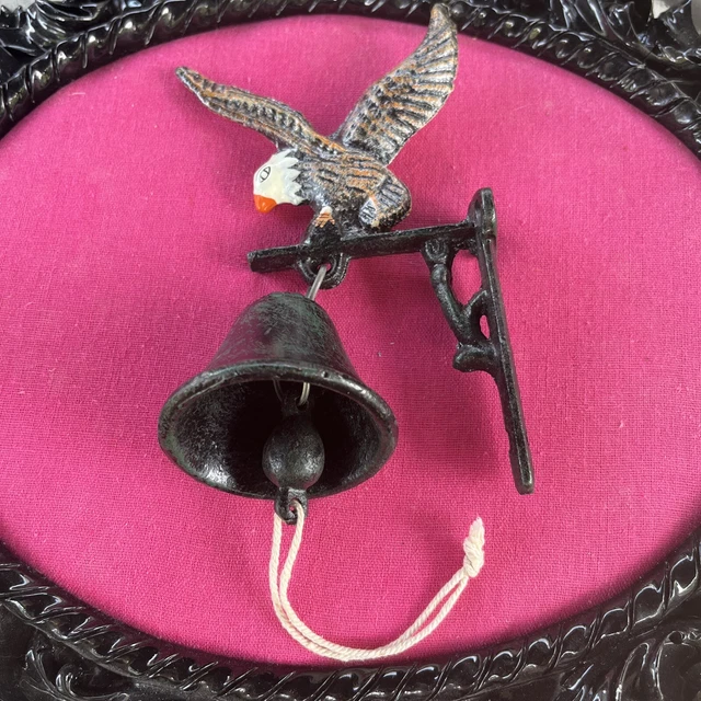 Vintage cast iron eagle bell Vintage cast iron eagle bell