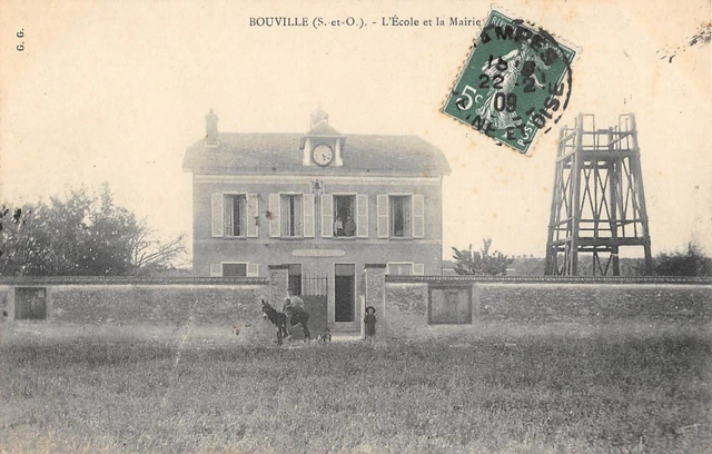 Cpa 91 Boutigny / L'ecole Et La Mairie