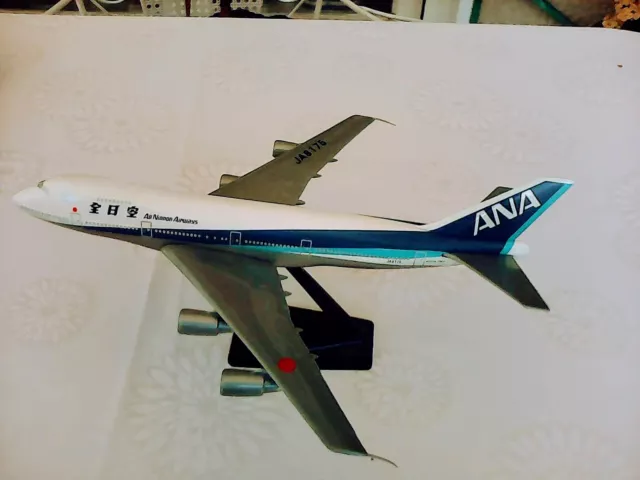 www.JetCollector.com: ANA - All Nippon B747-200 w/stand