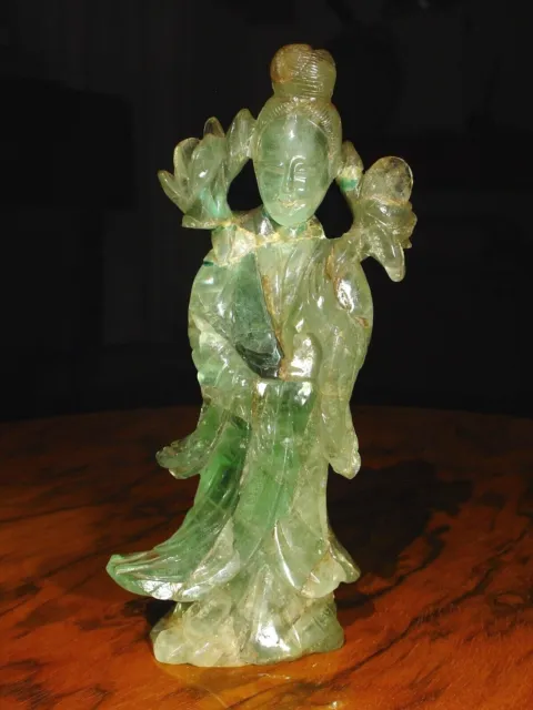Statuette figurine sculptée pierre verte fluorite Guanyin