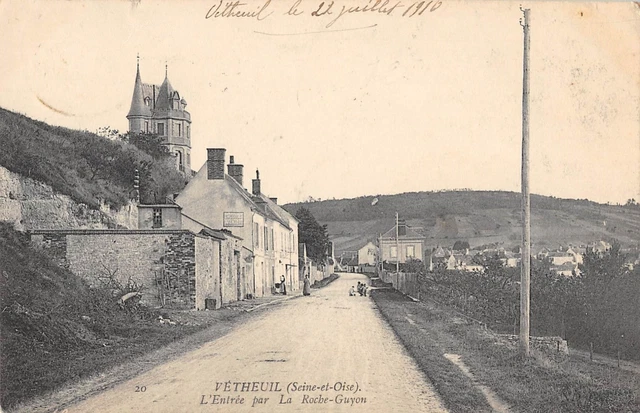 Cpa 95 Vetheuil L'entree Par La Roche Guyon
