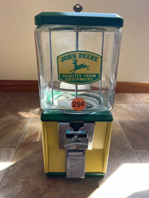 Vintage JOHN DEERE Bubblegum Machine--25 cent--Northwestern--embossed GLASS glob
