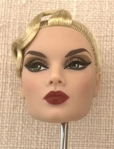 Head Only From Love Knot Of Gold Victoire Roux 12.5" E59Th St Integrity Toysdoll
