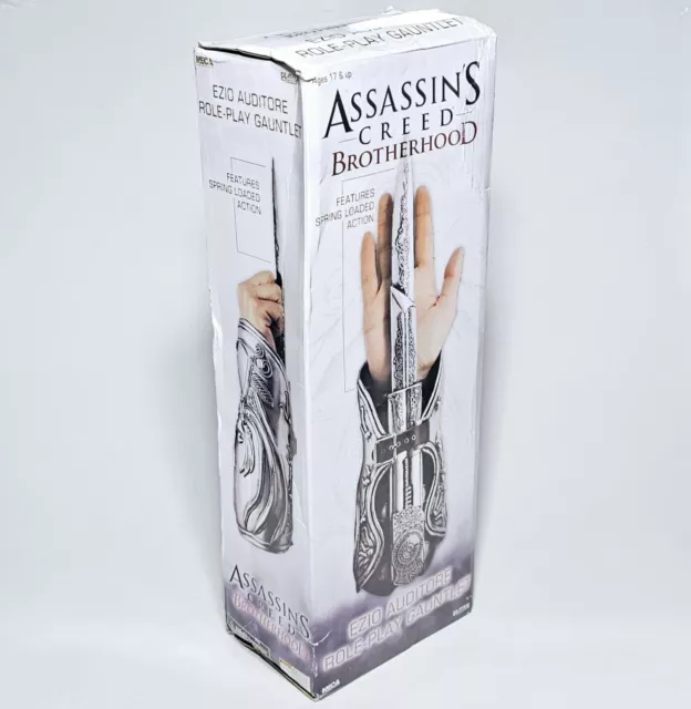 NECA Assassins Creed Brotherhood Ezio Auditore Role-Play Gauntlet New! Cosplay
