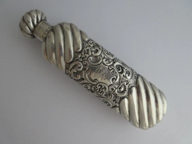 Antica Boccetta Da Toilette Flacone Profumo Argento Inglese Anno 1897 Vittoriana Antica Boccetta Da Toilette Flacone Profumo Argento Inglese Anno 1897 Vittoriana