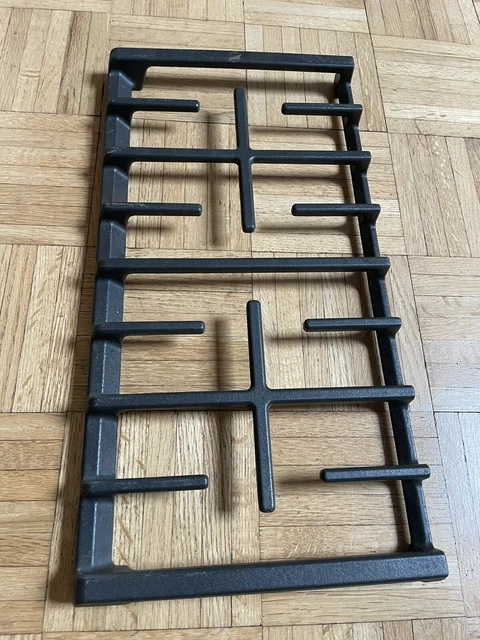 WB31X28754 / 295D1081P001 V1 OEM GE Range Oven Right or Left Grate CGS700P3M3D1