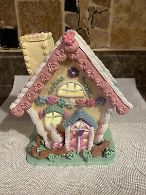Nwot Lighted Pastel Easter Bunny Gingerbread House Themed Tabletop Decoration