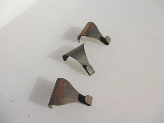 Vintage Iron Picture Rail Hook Moulding Hanging Hooks Frame Old Mirror Copper x3