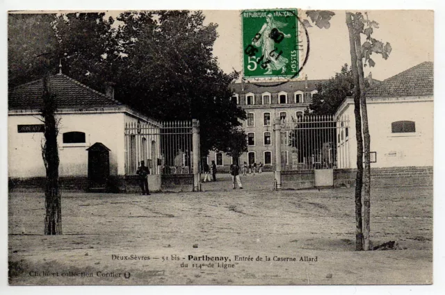 Thème VIE MILITAIRE CASERNES CPA 79 PARTHENAY Caserne allard du 114éme de ligne